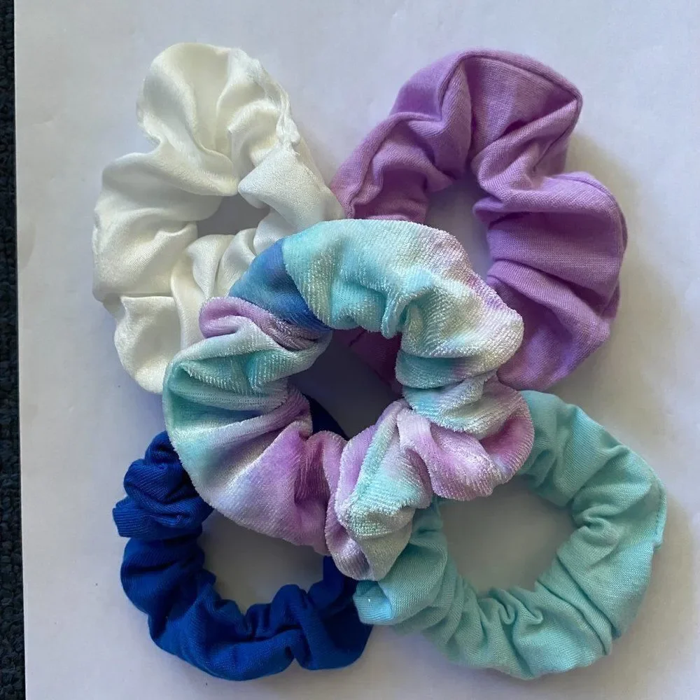 𝅺Set of 5 Scrunchies - Mint Blue Tie Dye